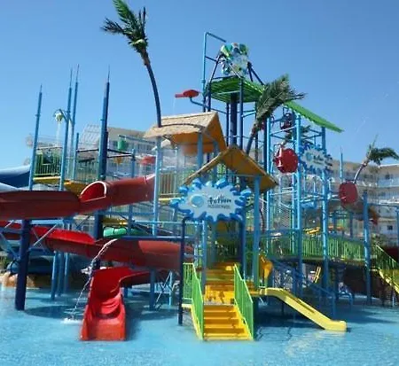 Апартамент Private In Holiday Fort Club *