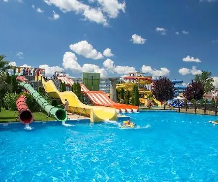 Апартамент Private In Holiday Fort Club *